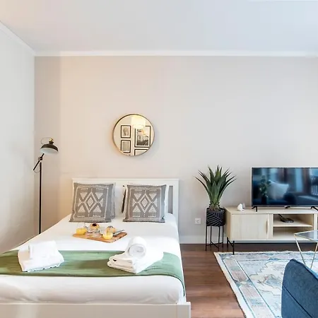 Almada 516 - Lively Studio By Lovelystay Apartment *